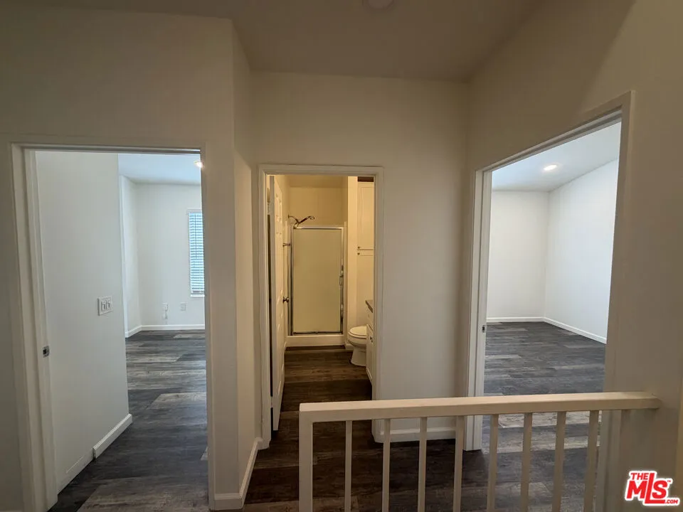 1127 Glenville Drive #Unit 2 Los Angeles, CA 90035
