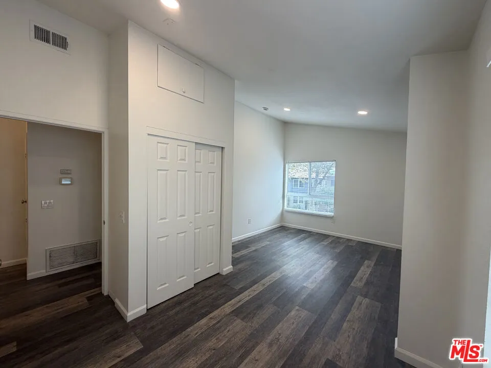 1127 Glenville Drive #Unit 2 Los Angeles, CA 90035