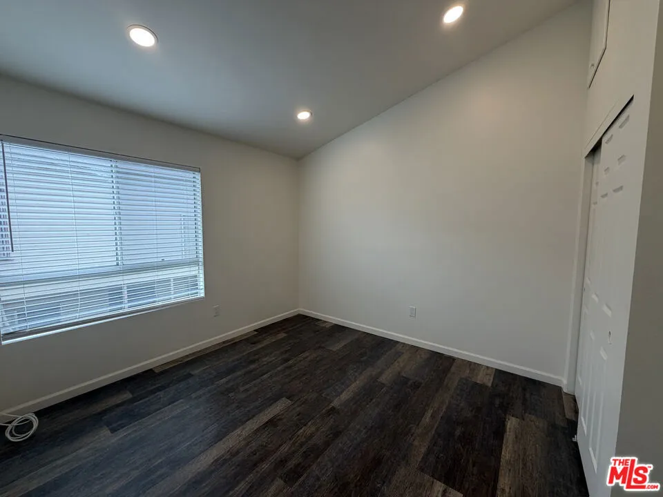 1127 Glenville Drive #Unit 2 Los Angeles, CA 90035