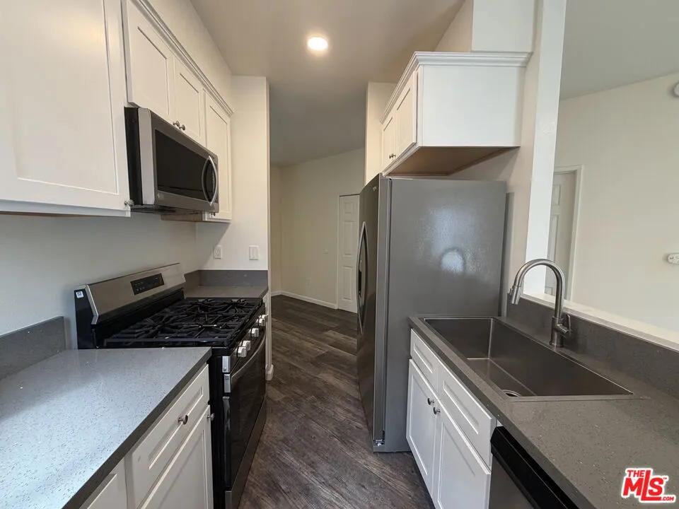 1127 Glenville Drive #Unit 2 Los Angeles, CA 90035