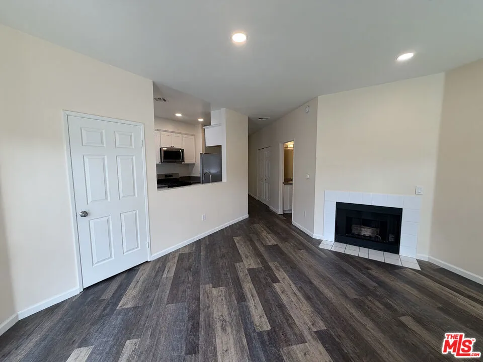1127 Glenville Drive #Unit 2 Los Angeles, CA 90035