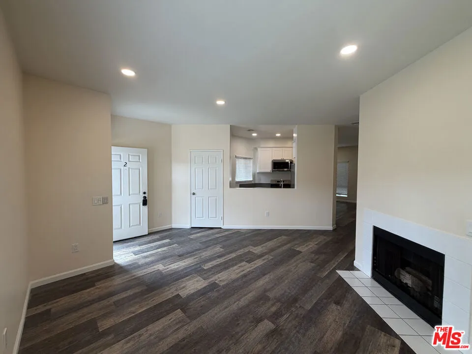 1127 Glenville Drive #Unit 2 Los Angeles, CA 90035
