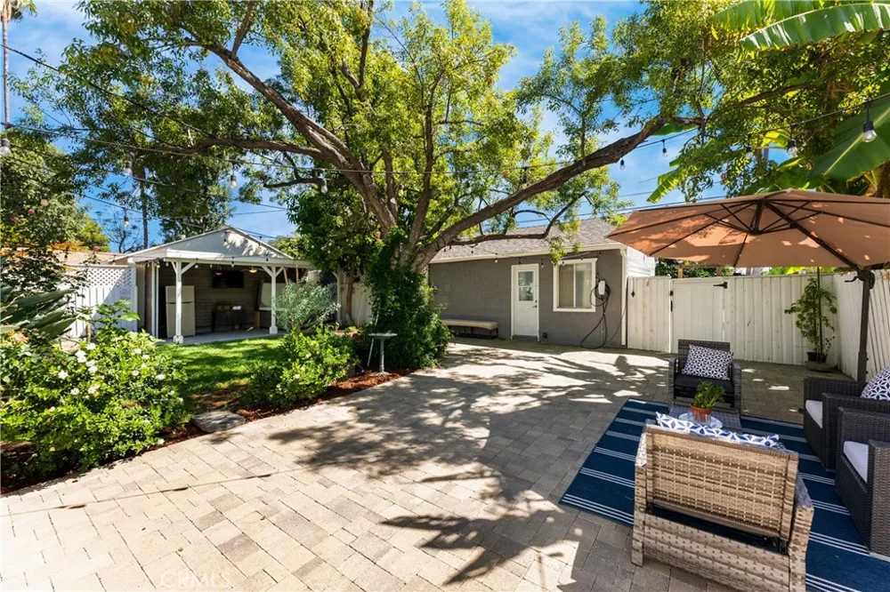 5802 Tobias Sherman Oaks, CA 91411