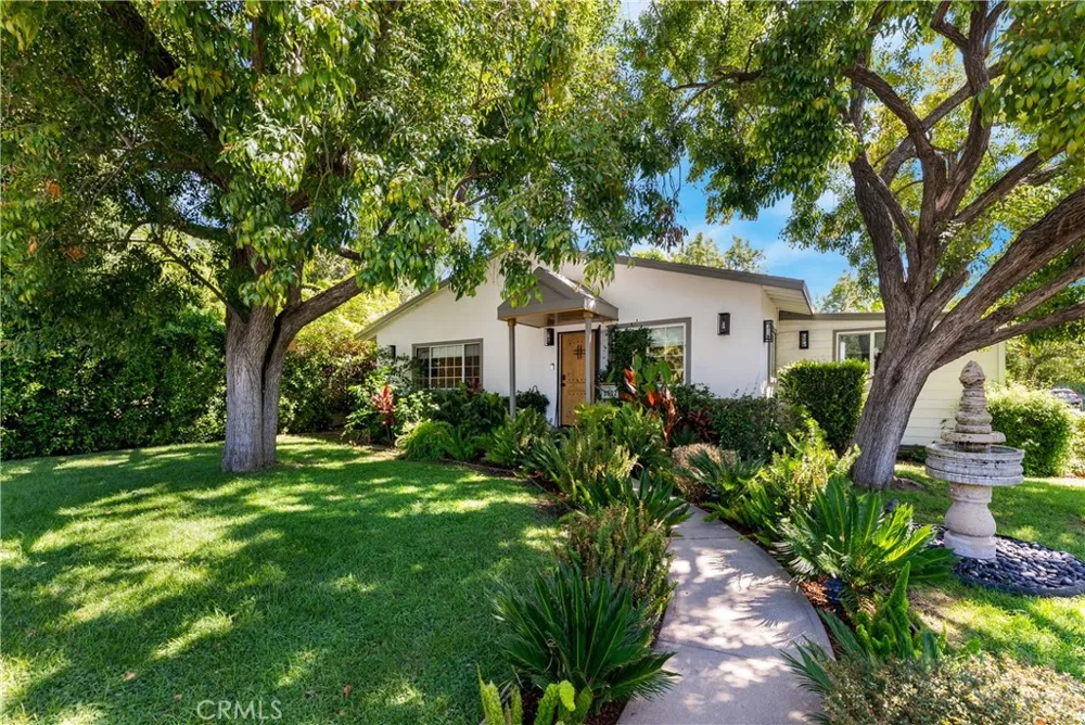 5802 Tobias Sherman Oaks, CA 91411