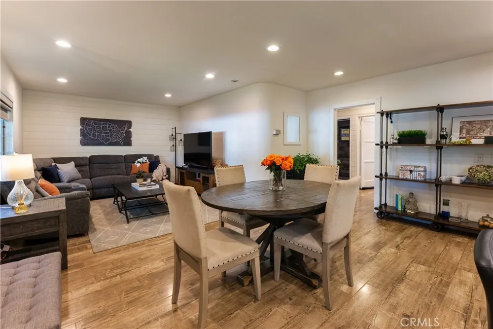 5802 Tobias Sherman Oaks, CA 91411