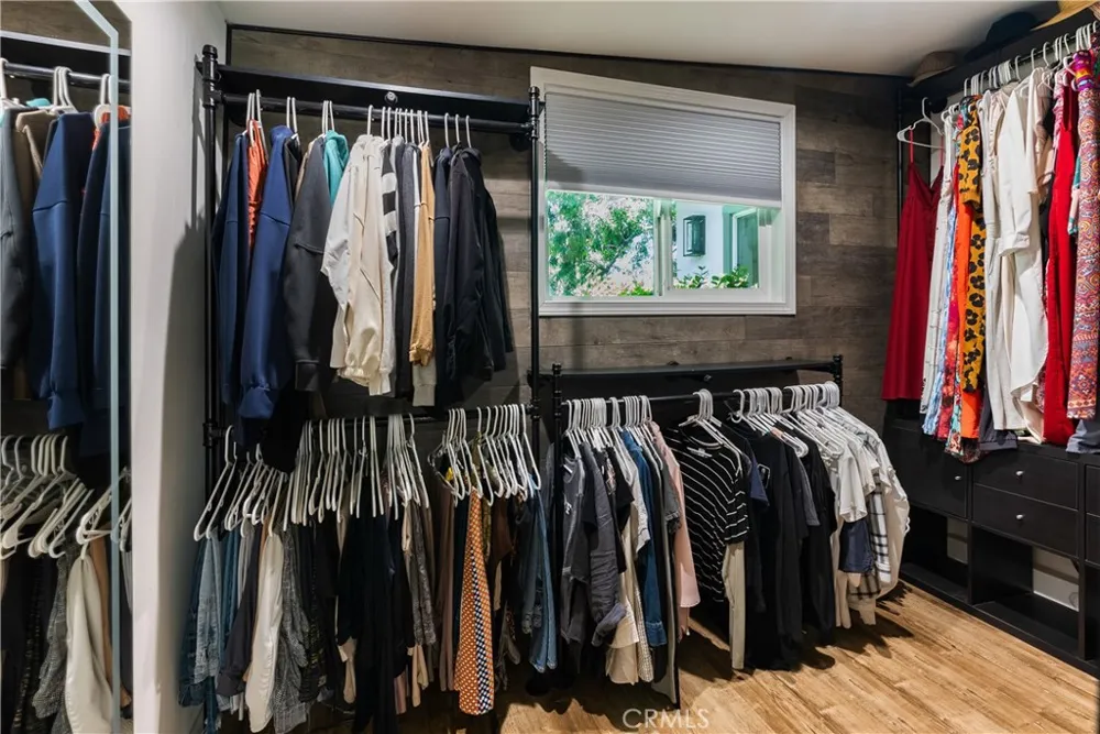 5802 Tobias Sherman Oaks, CA 91411