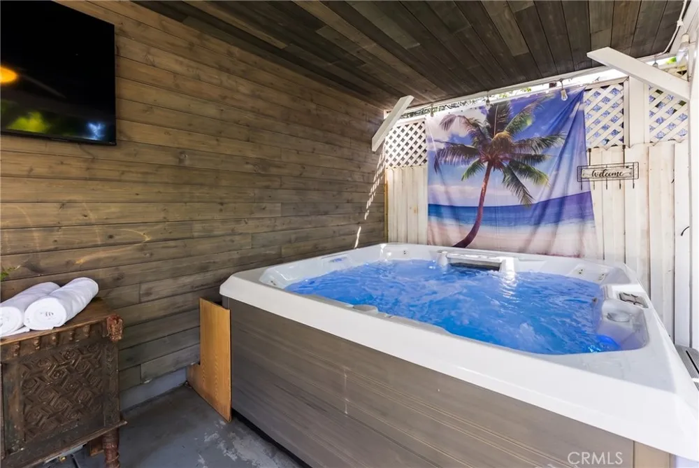 5802 Tobias Sherman Oaks, CA 91411