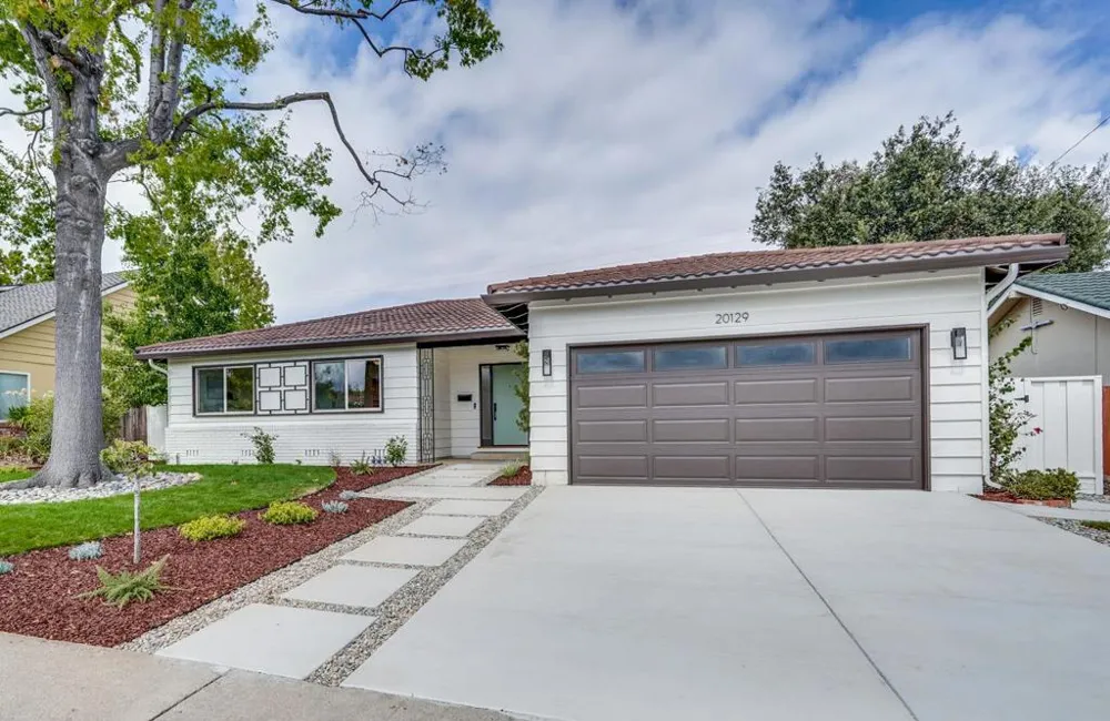 20129 Somerset Drive Cupertino, CA 95014