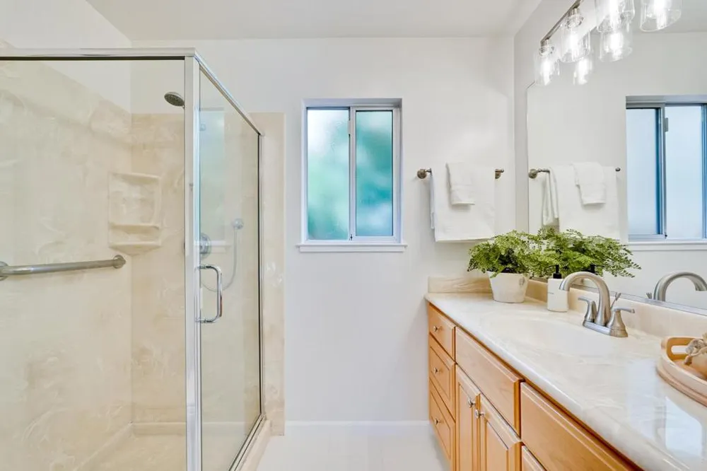 20129 Somerset Drive Cupertino, CA 95014