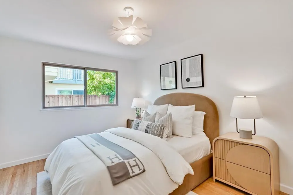 20129 Somerset Drive Cupertino, CA 95014