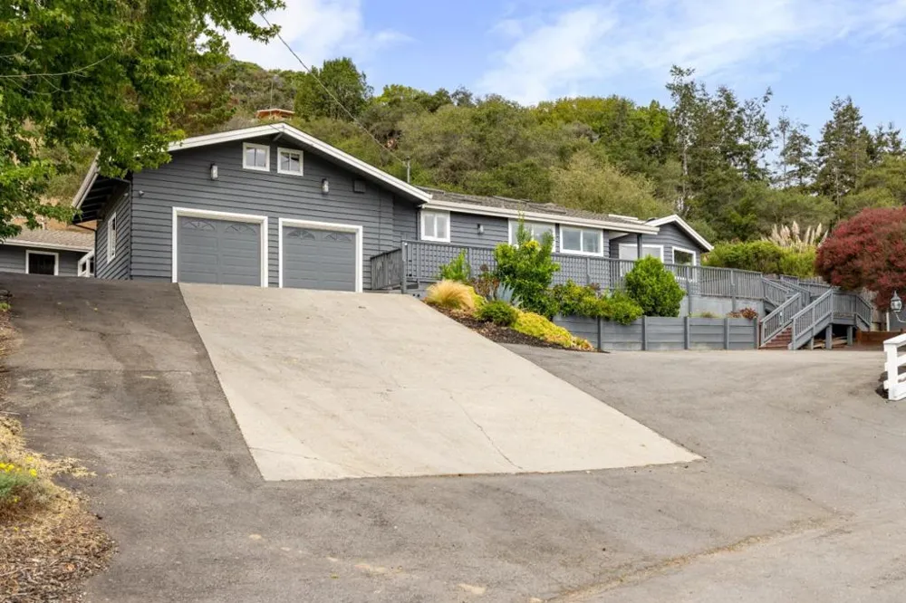 4065 Cornwell Road Soquel, CA 95073