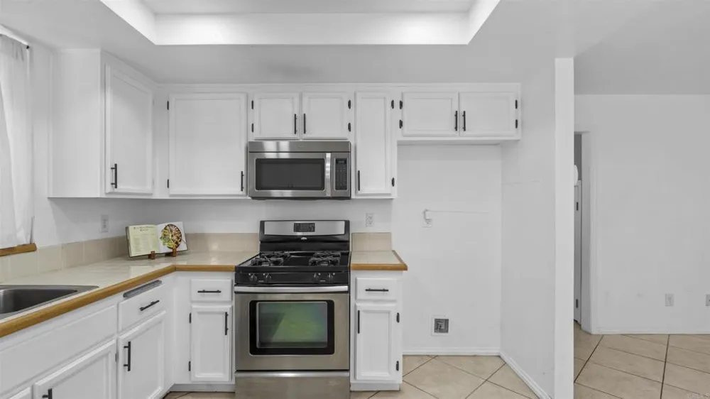 39701 Kilkare Circle Murrieta, CA 92562