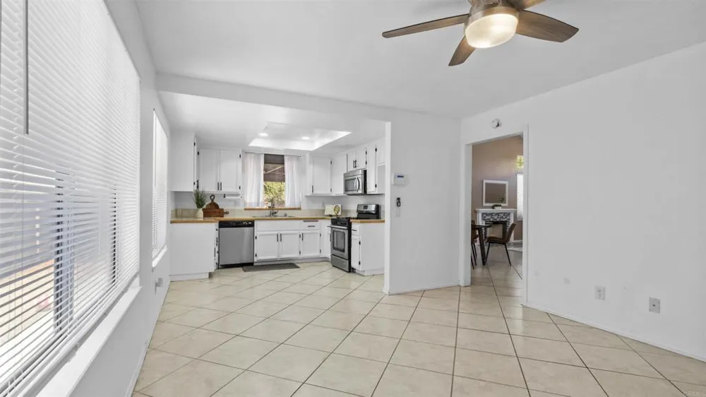 39701 Kilkare Circle Murrieta, CA 92562