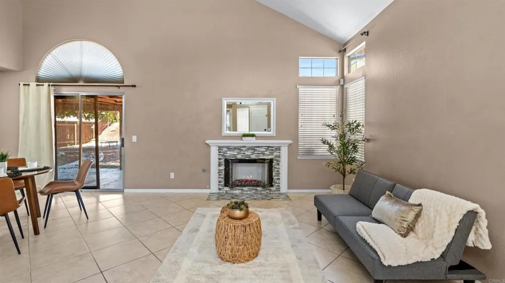 39701 Kilkare Circle Murrieta, CA 92562