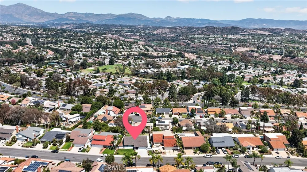 27182 Calle Del Cid Mission Viejo, CA 92691