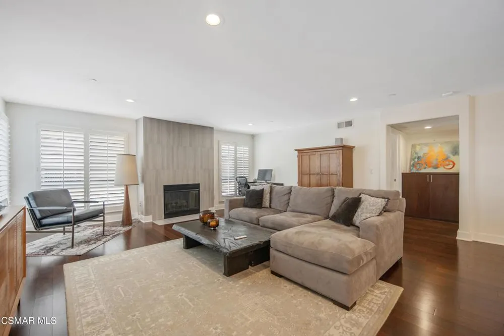 7249 Franklin Avenue #305 Los Angeles, CA 90046