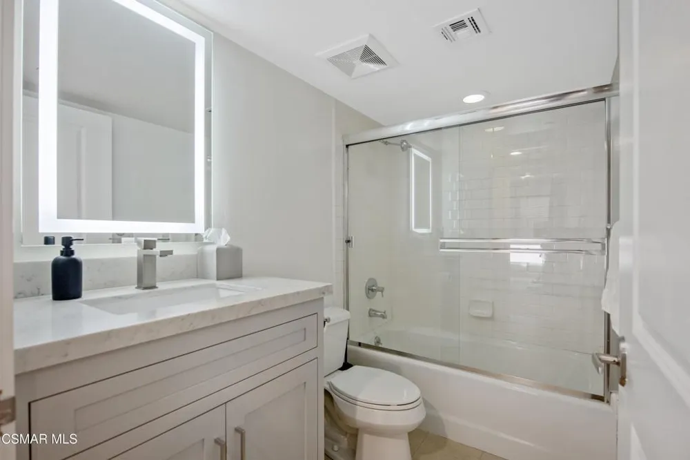 7249 Franklin Avenue #305 Los Angeles, CA 90046
