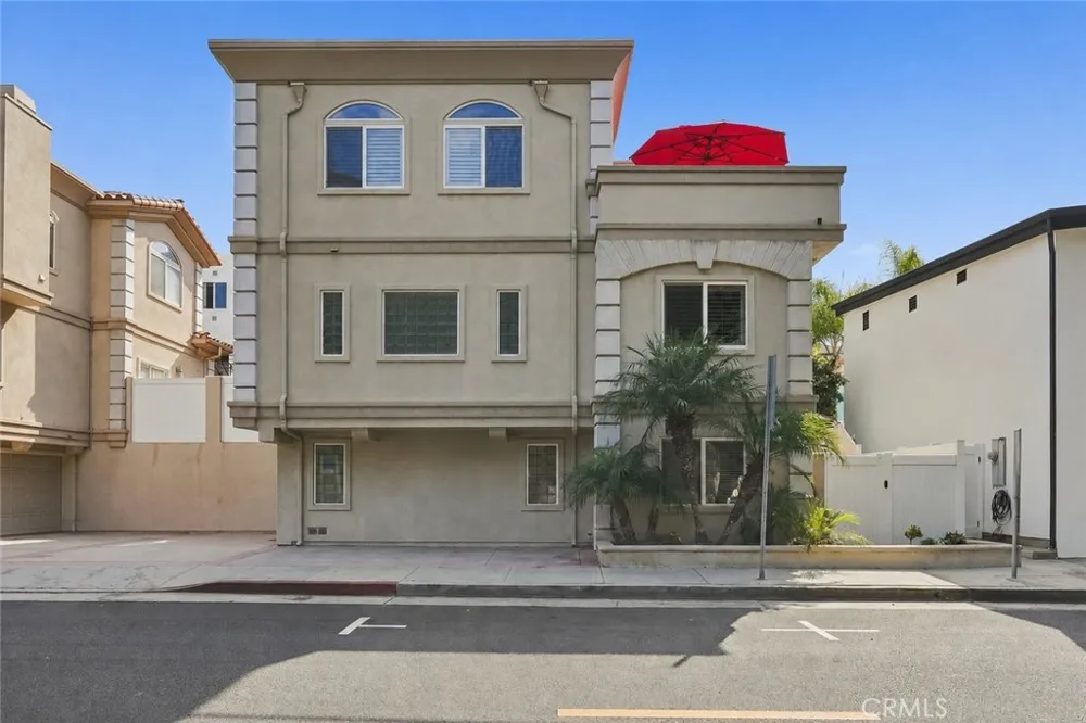606 9th Hermosa Beach, CA 90254