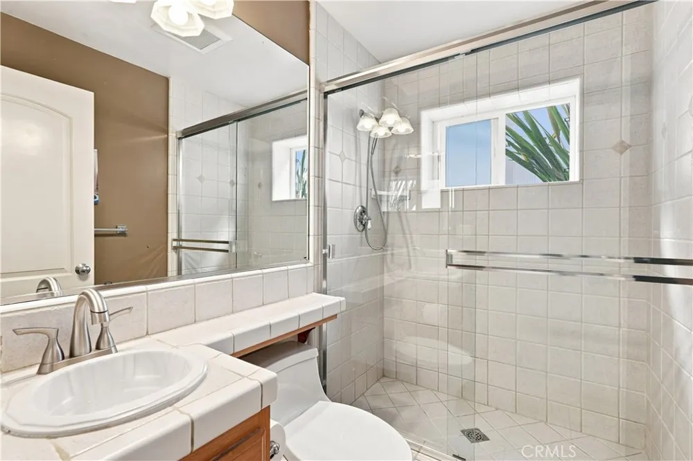 606 9th Hermosa Beach, CA 90254