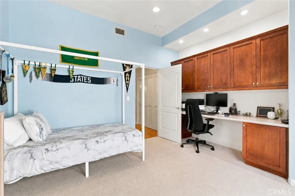 606 9th Hermosa Beach, CA 90254