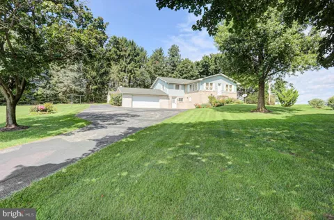 9293 NEWBURG ROAD