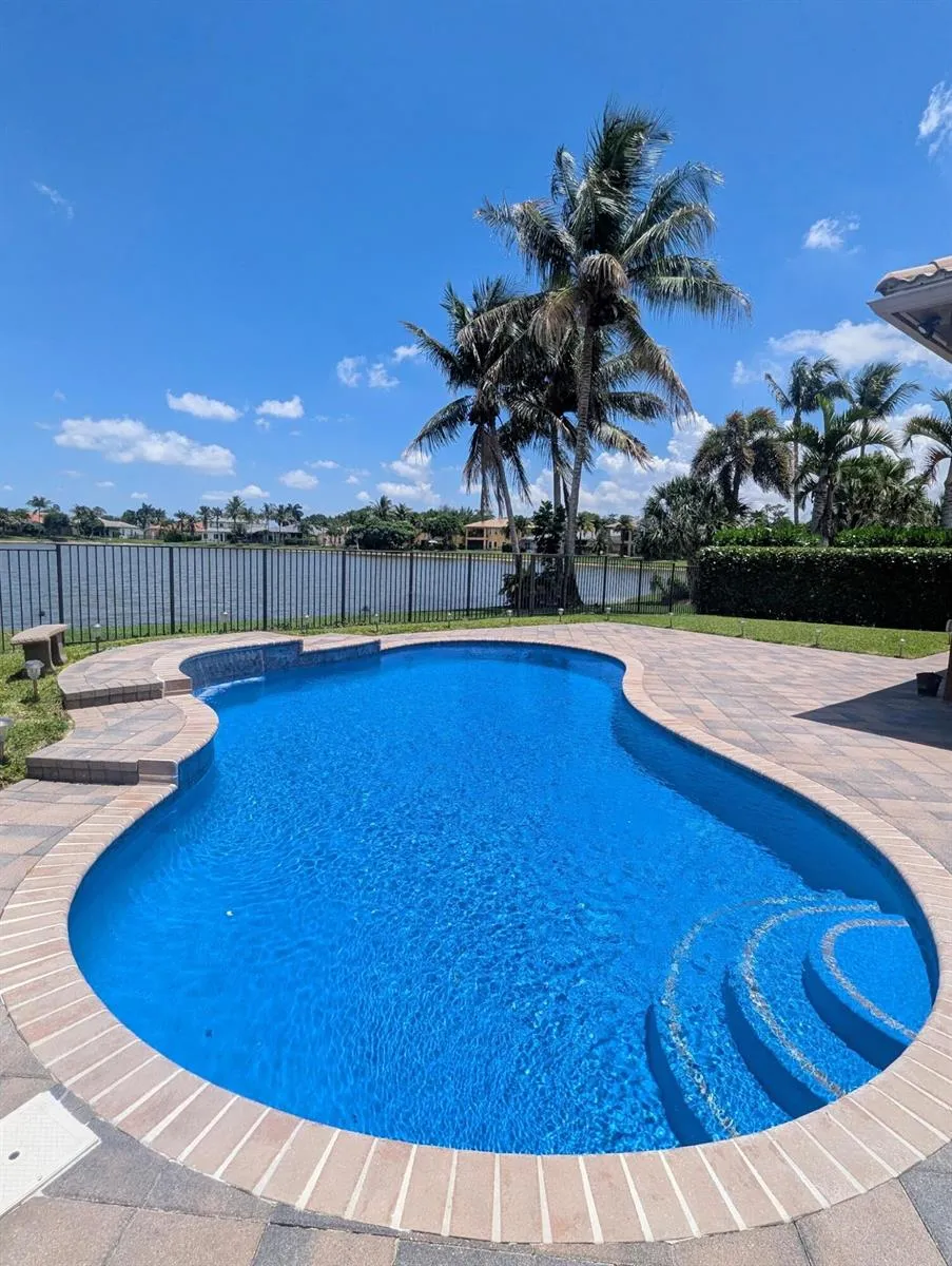 10640 Oak Meadow Lane Lake Worth, FL 33449