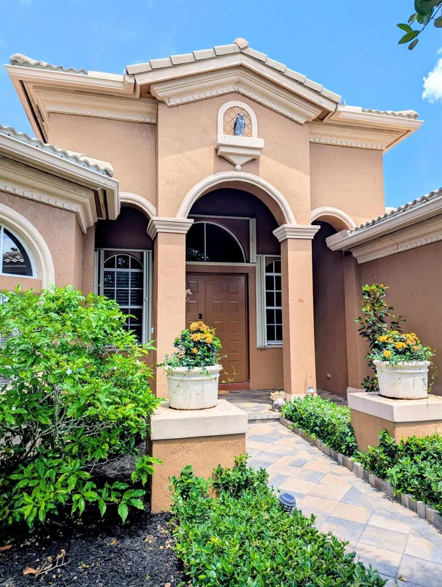 10640 Oak Meadow Lane Lake Worth, FL 33449