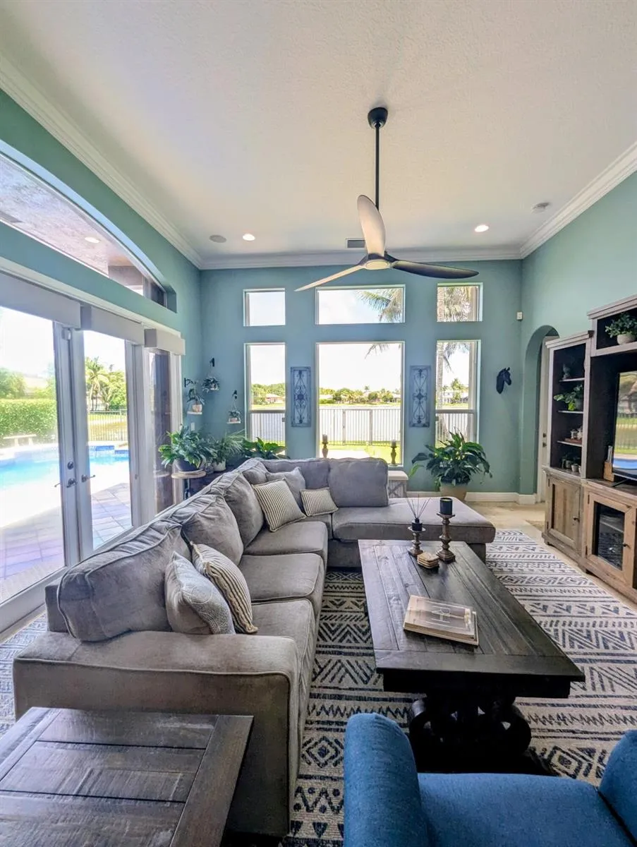 10640 Oak Meadow Lane Lake Worth, FL 33449