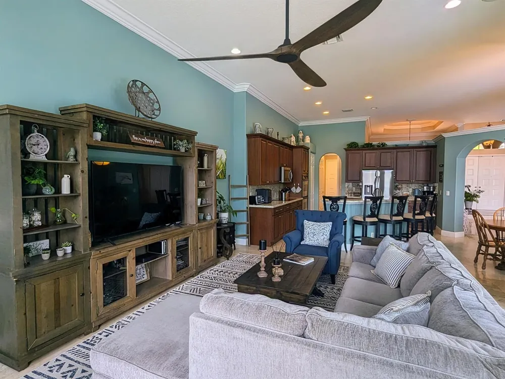 10640 Oak Meadow Lane Lake Worth, FL 33449