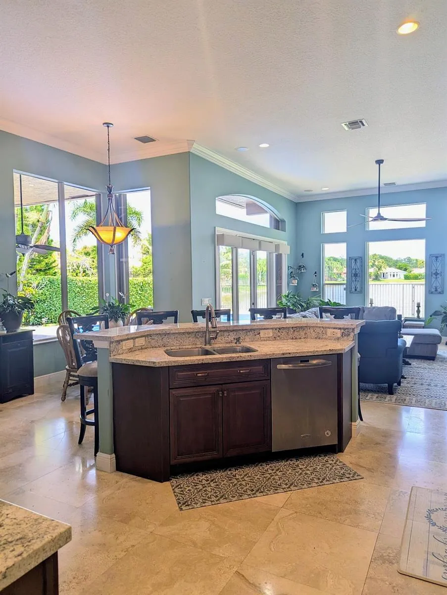 10640 Oak Meadow Lane Lake Worth, FL 33449