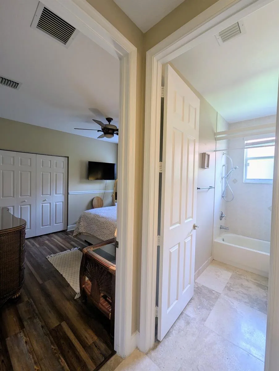 10640 Oak Meadow Lane Lake Worth, FL 33449