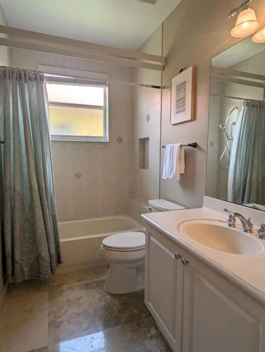 10640 Oak Meadow Lane Lake Worth, FL 33449