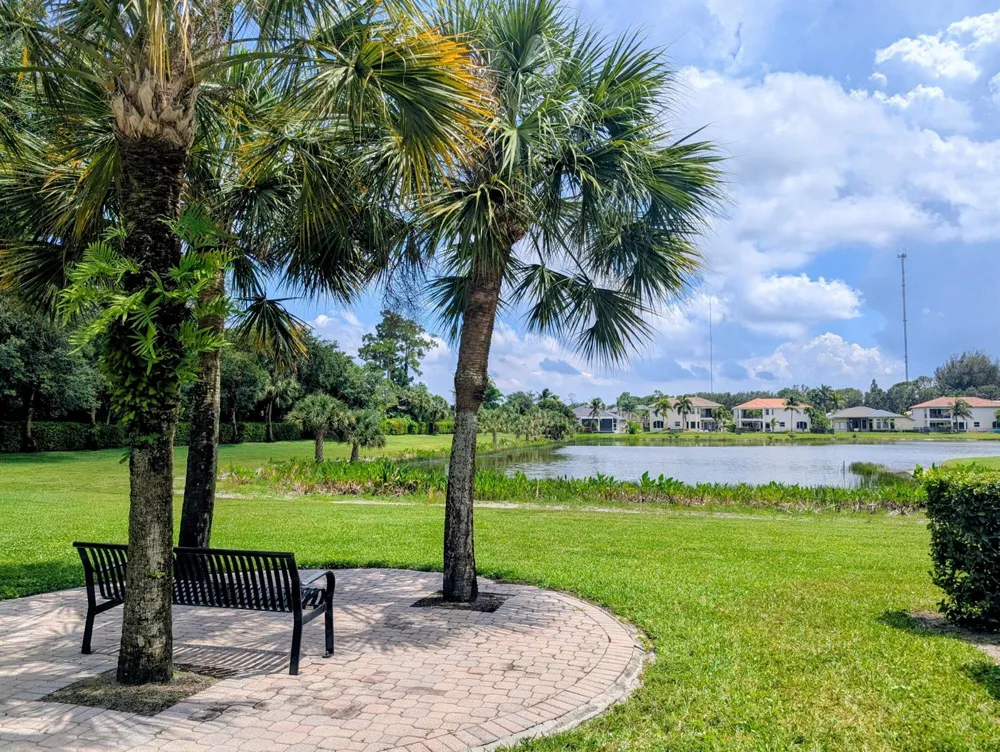 10640 Oak Meadow Lane Lake Worth, FL 33449