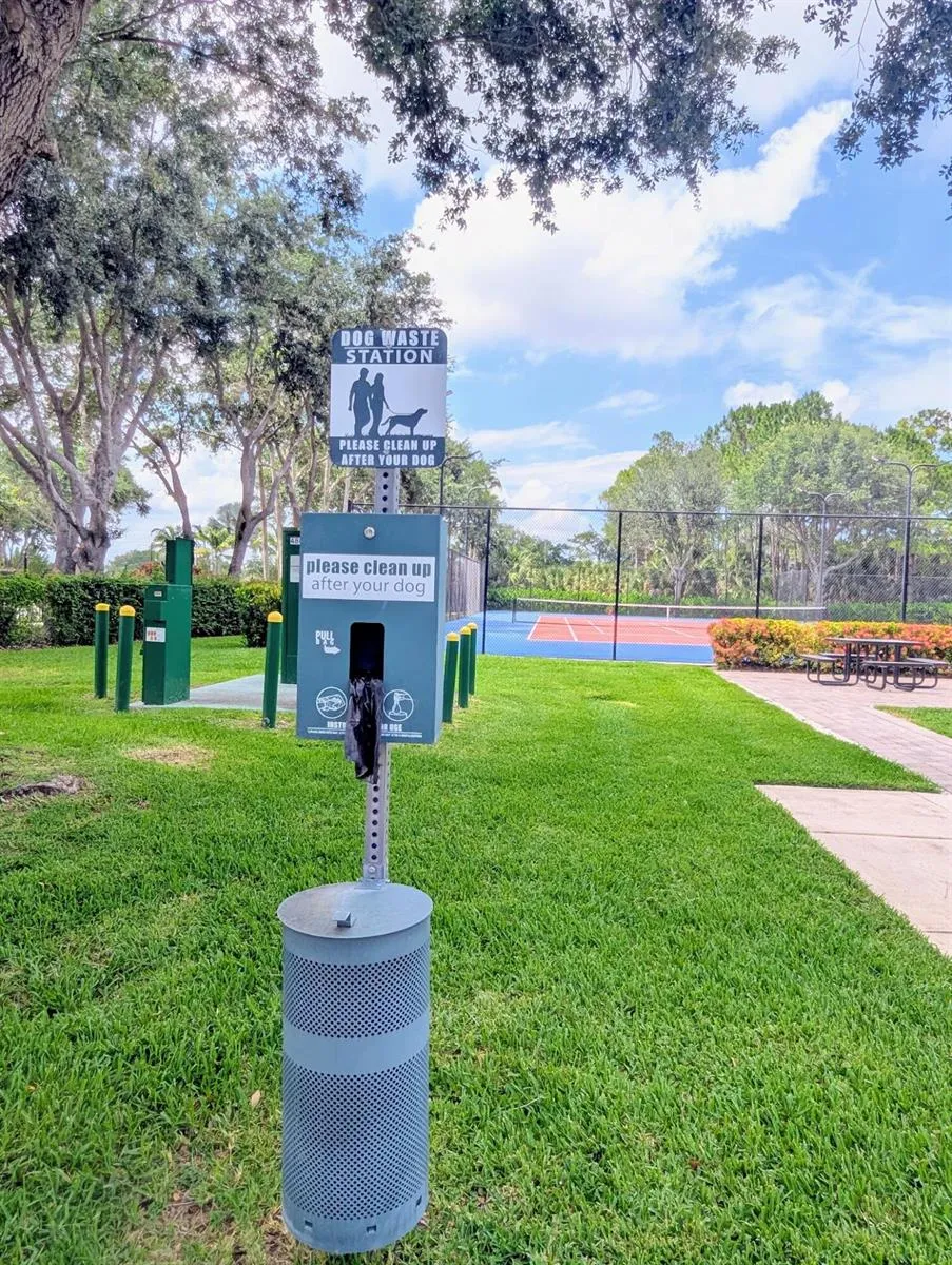10640 Oak Meadow Lane Lake Worth, FL 33449