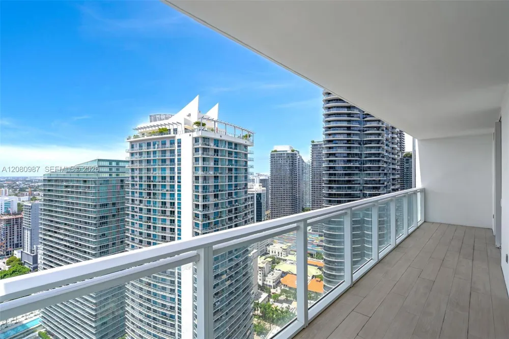 1080 Brickell Ave #3801 Miami, FL 33131