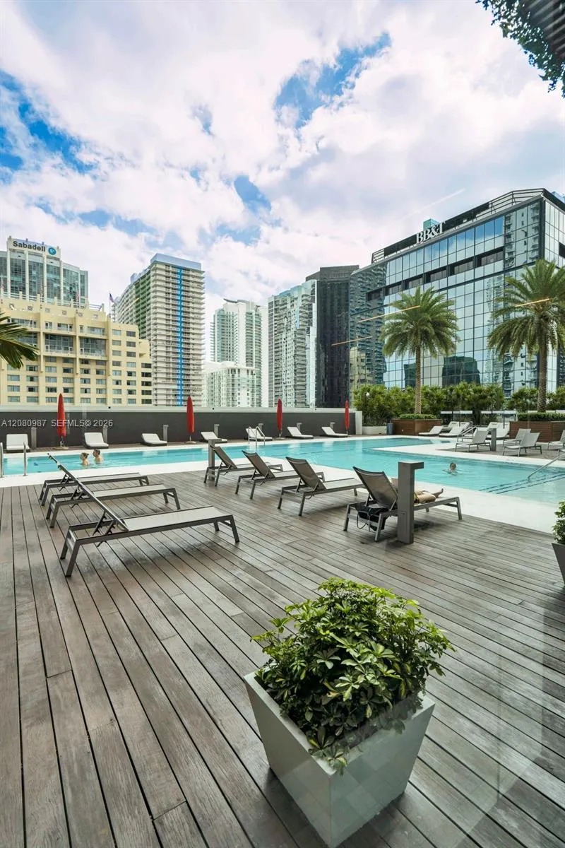 1080 Brickell Ave #3801 Miami, FL 33131