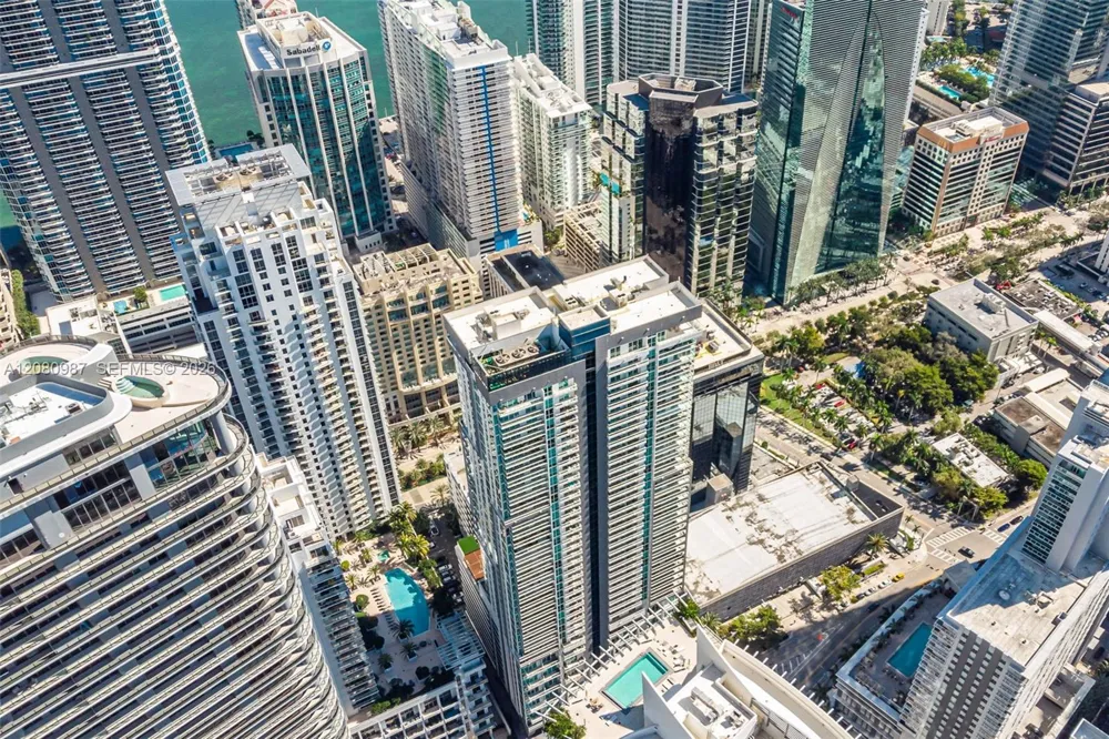 1080 Brickell Ave #3801 Miami, FL 33131