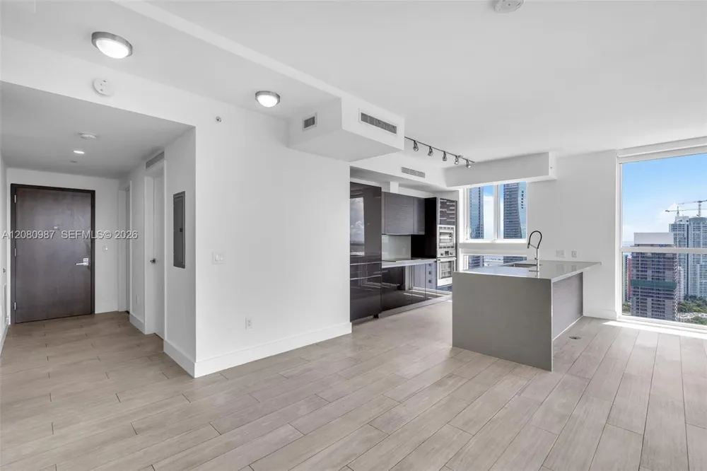 1080 Brickell Ave #3801 Miami, FL 33131
