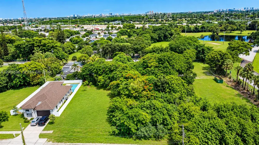 2620 NW 20th Ave Oakland Park, FL 33311