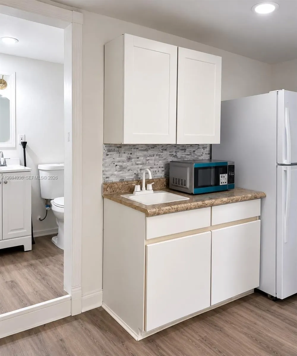 4790 SW 65th Ave #4 Davie, FL 33314
