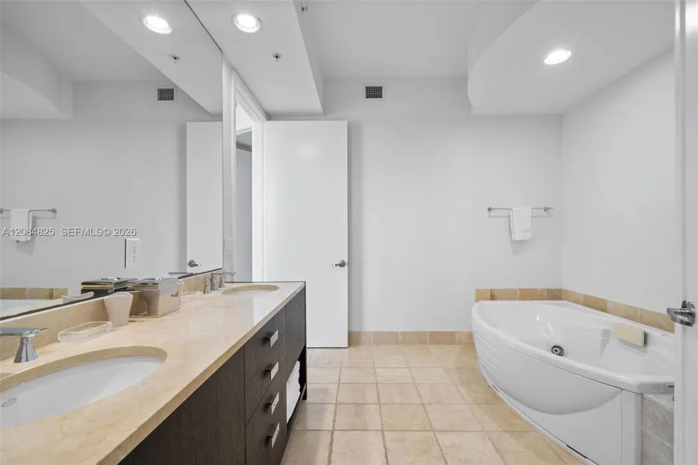 18201 Collins Ave #4709 Sunny Isles Beach, FL 33160