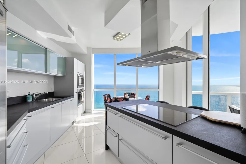 18201 Collins Ave #4709 Sunny Isles Beach, FL 33160