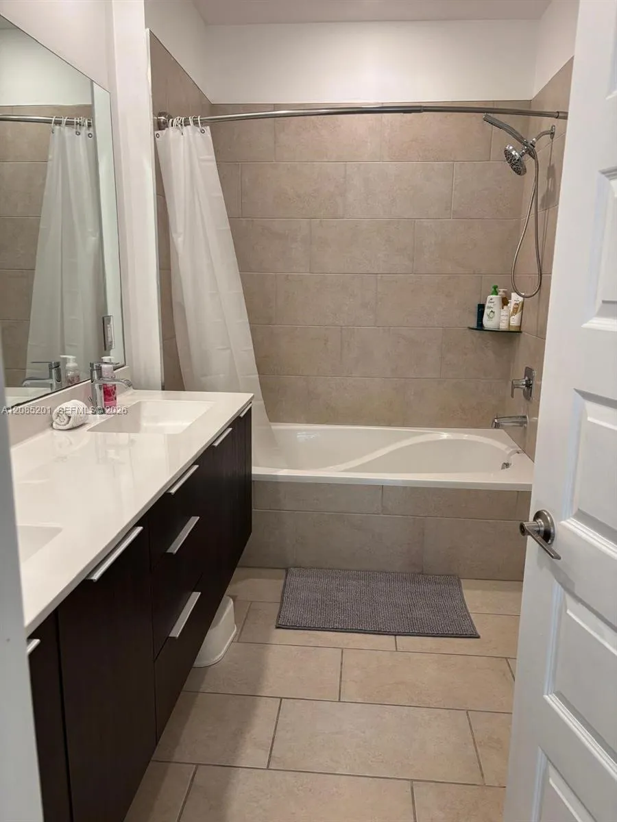 4740 NW 84th Ct #32 Doral, FL 33166