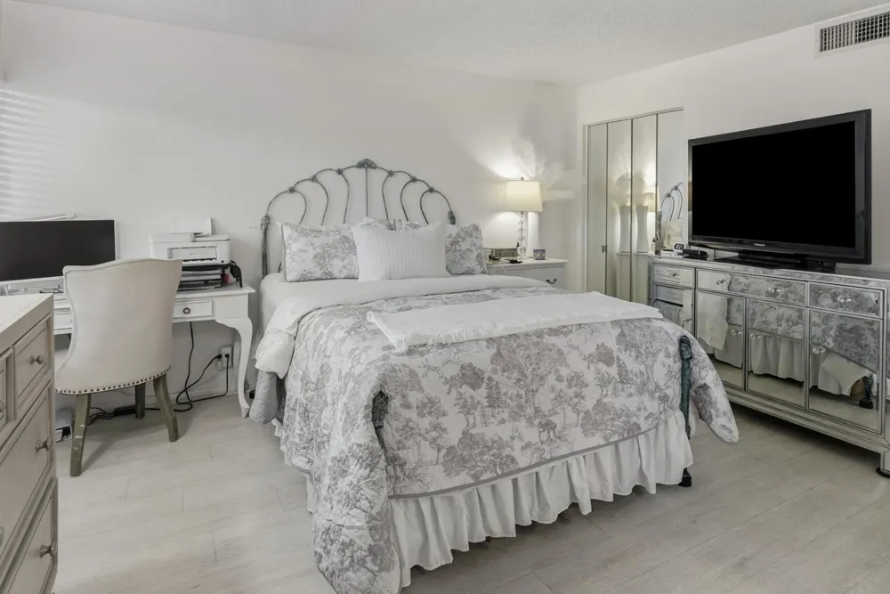 1605 S Us Highway 1 #V2-203 Jupiter, FL 33477
