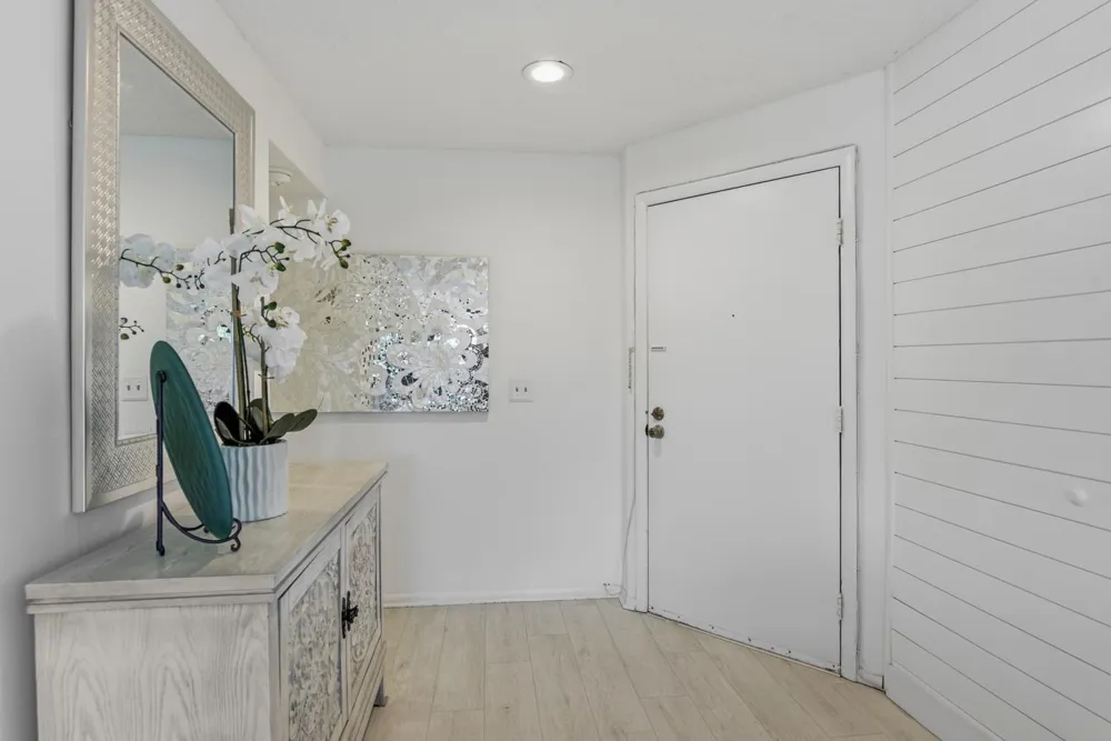 1605 S Us Highway 1 #V2-203 Jupiter, FL 33477