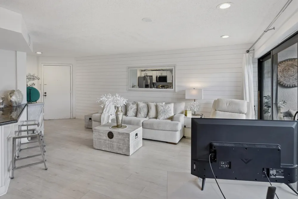 1605 S Us Highway 1 #V2-203 Jupiter, FL 33477