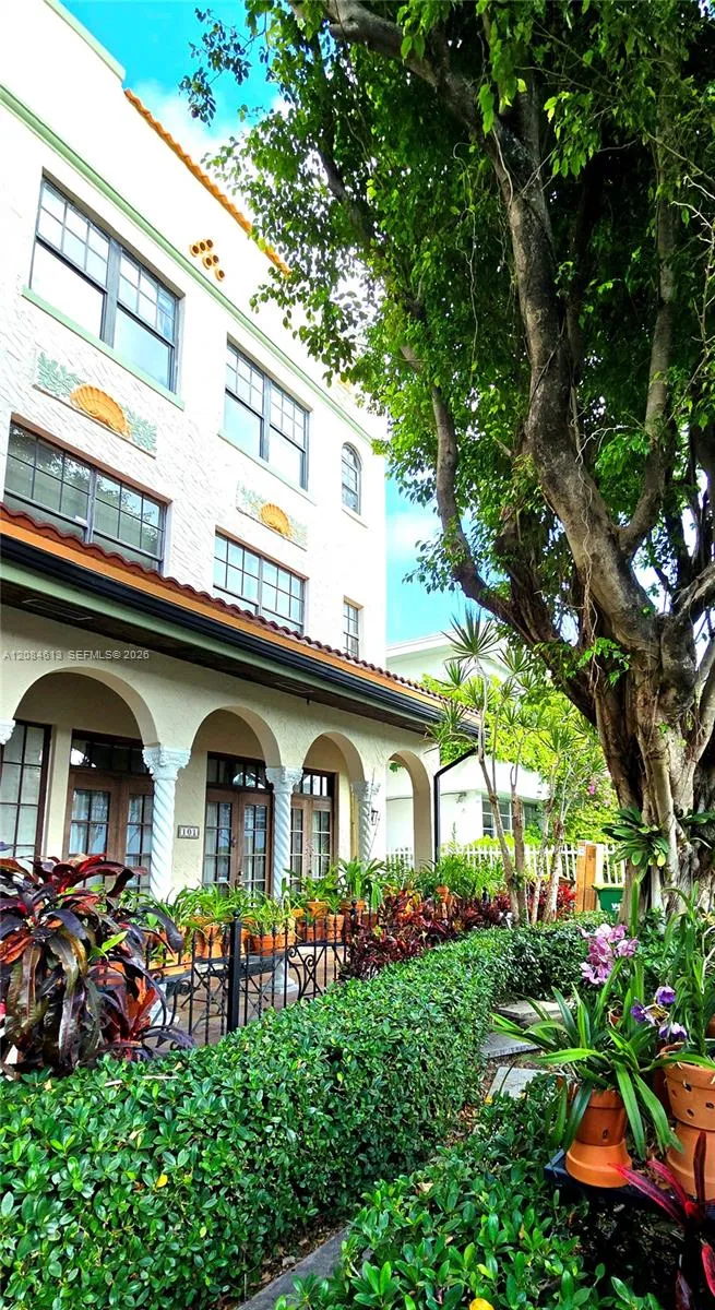 934 Michigan Ave #109 Miami Beach, FL 33139