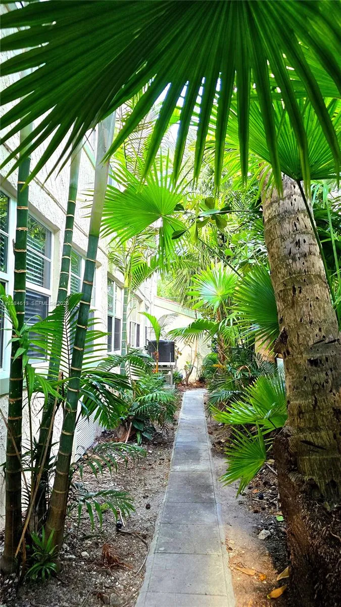 934 Michigan Ave #109 Miami Beach, FL 33139