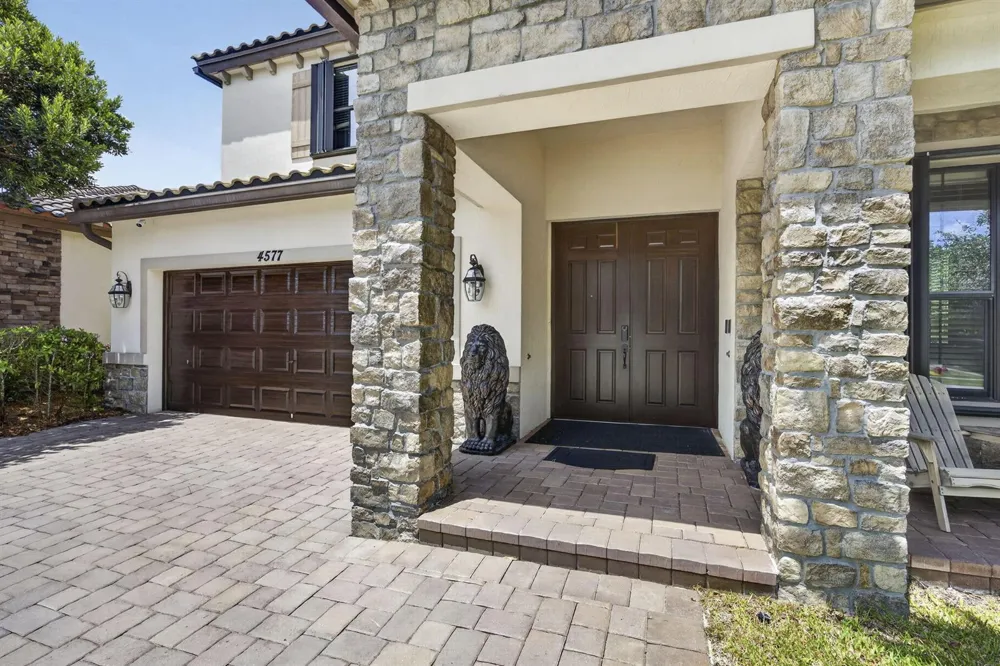 4577 Willow Run Way Lake Worth, FL 33467