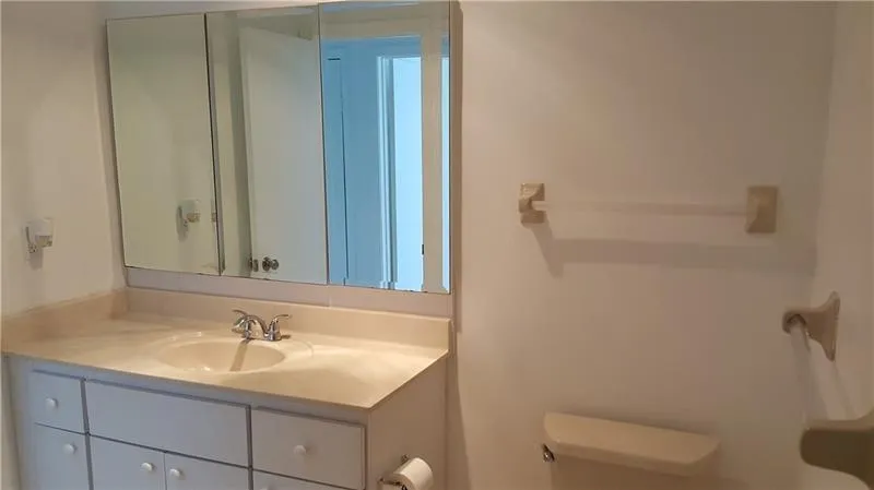 1905 SW 86TH AVENUE North Lauderdale, FL 33068
